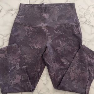 Lululemon Cropped Leggings in Purple Gray Print